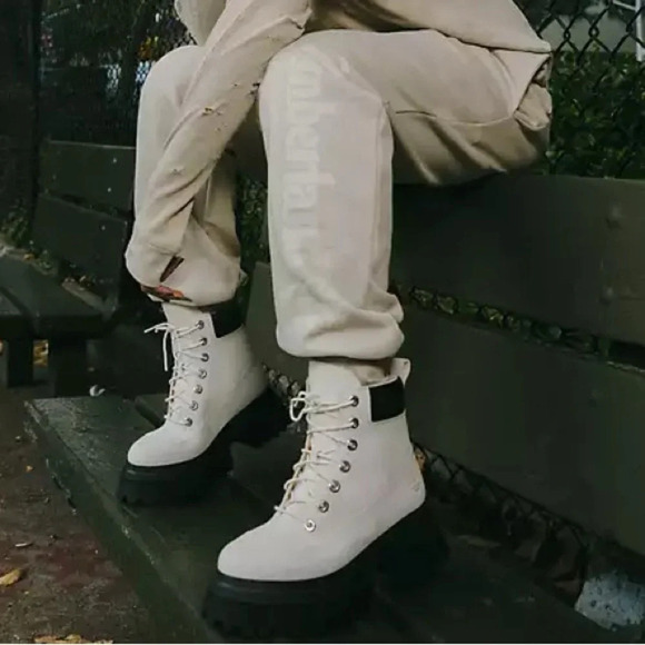 TIMBERLAND Sky 6-Inch Lace-up Boots Size 7.5 NWB - Picture 3 of 13